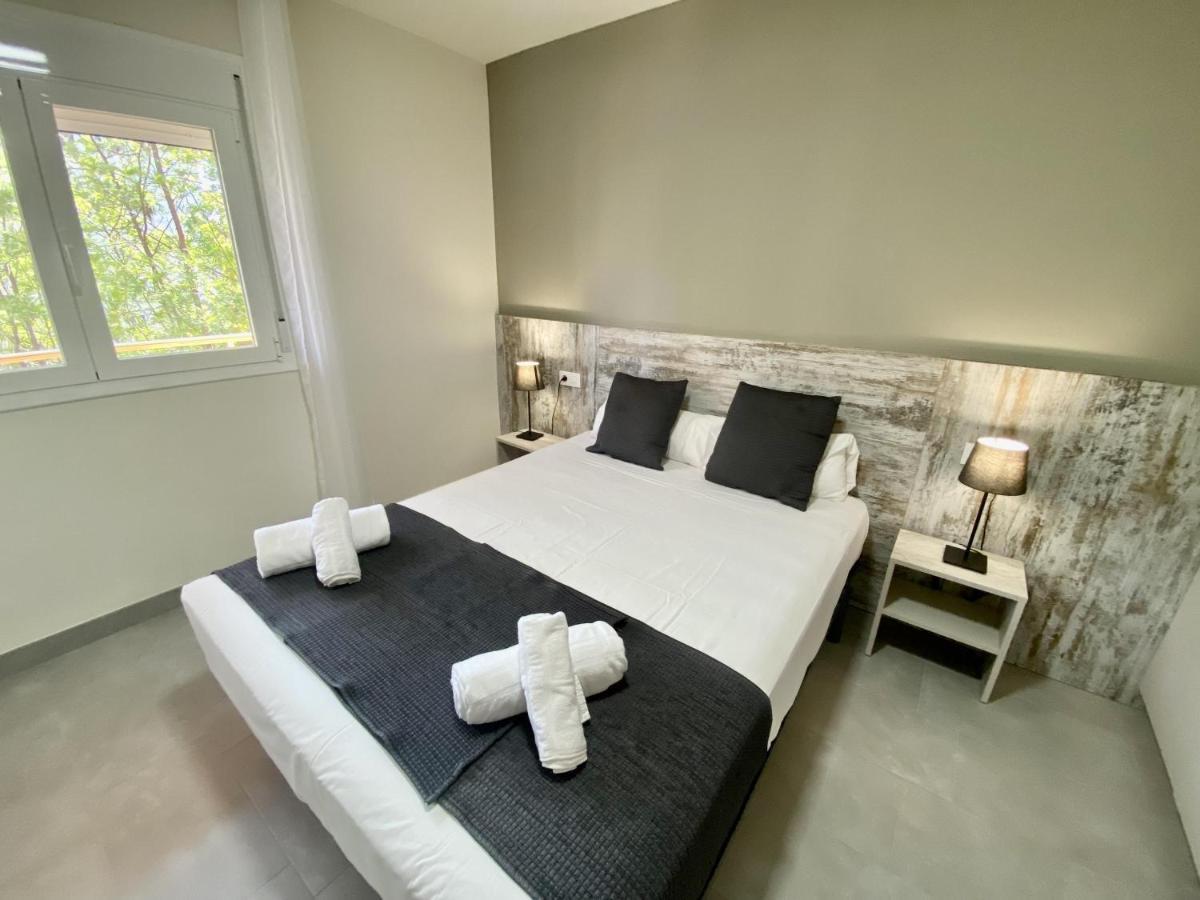 סאלו For A Stay Costa Brava מראה חיצוני תמונה