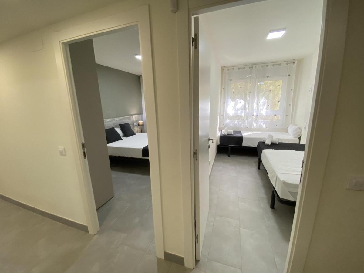 סאלו For A Stay Costa Brava מראה חיצוני תמונה