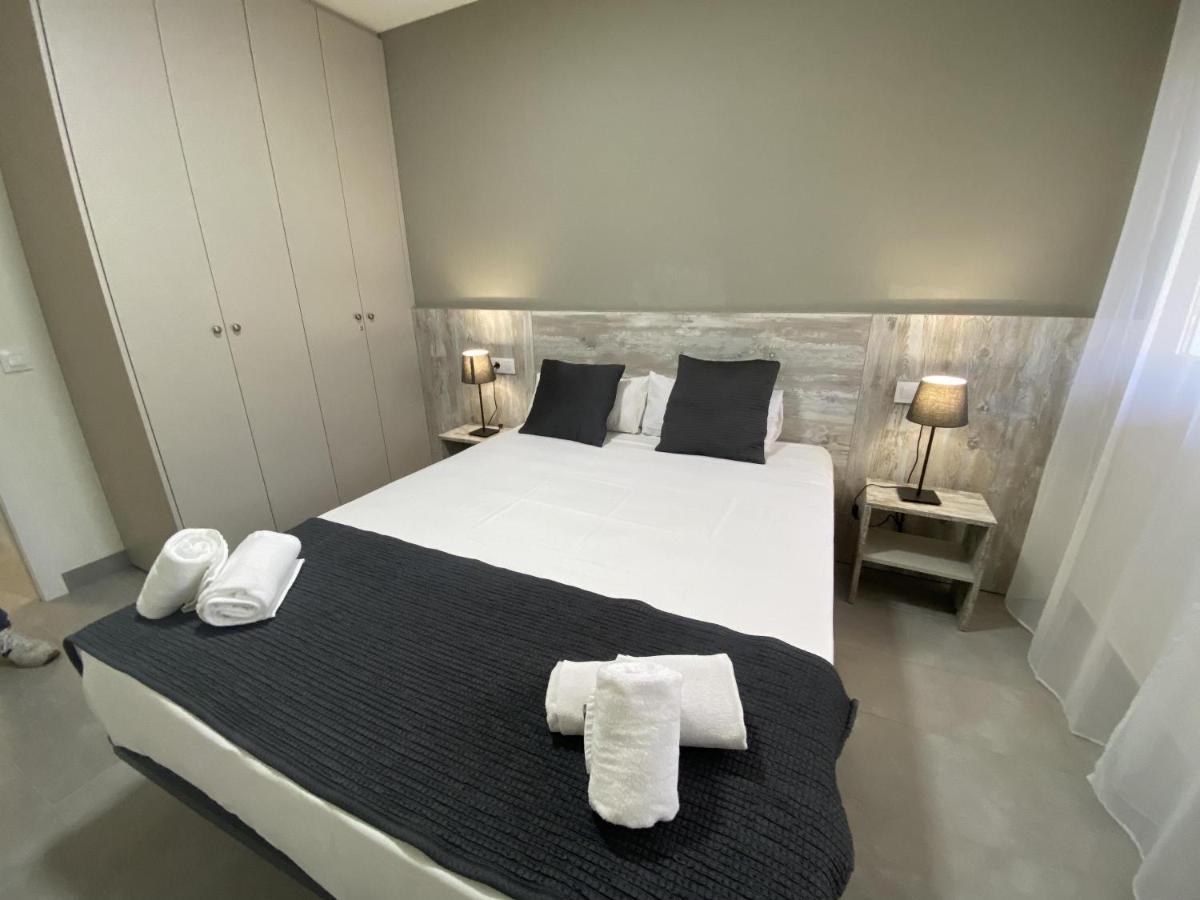 סאלו For A Stay Costa Brava מראה חיצוני תמונה